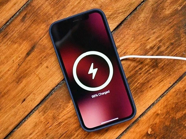 广水苹果手机维修分享iPhone 12可以随便充电吗 